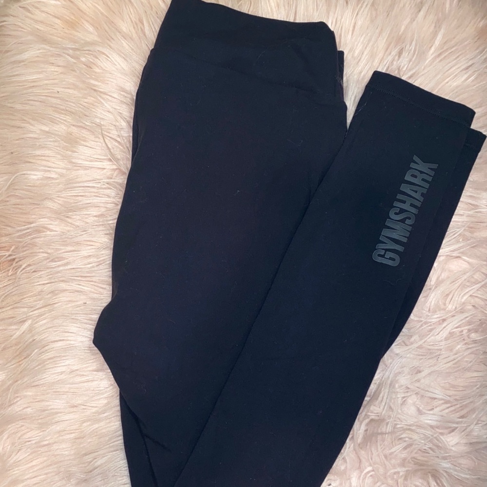 Black leggings